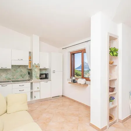 Terrazza Privata, Pochi Passi Dalla Porto Taverna
