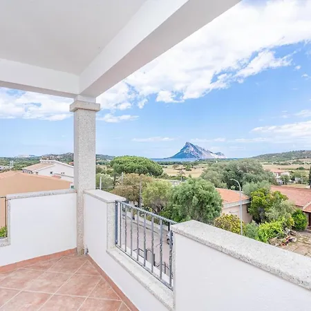 Terrazza Privata, Pochi Passi Dalla Porto Taverna Apartmán